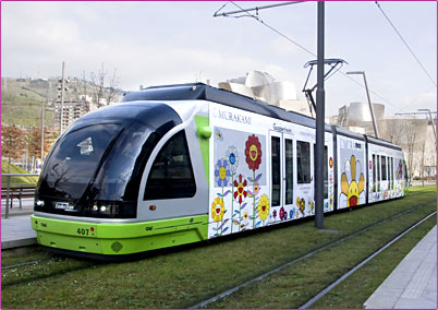 Lee más sobre el artículo Takashi Murakami: entre el panóptico y la alucinación