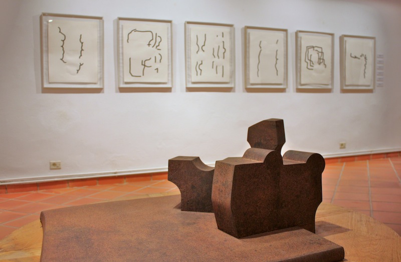 Lee más sobre el artículo Eduardo Chillida: Tiempo, espacio y materia