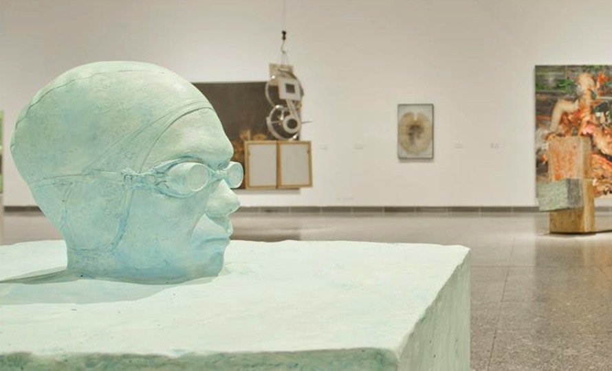 Lee más sobre el artículo Tirar del hilo: la urdimbre del arte y lo humano