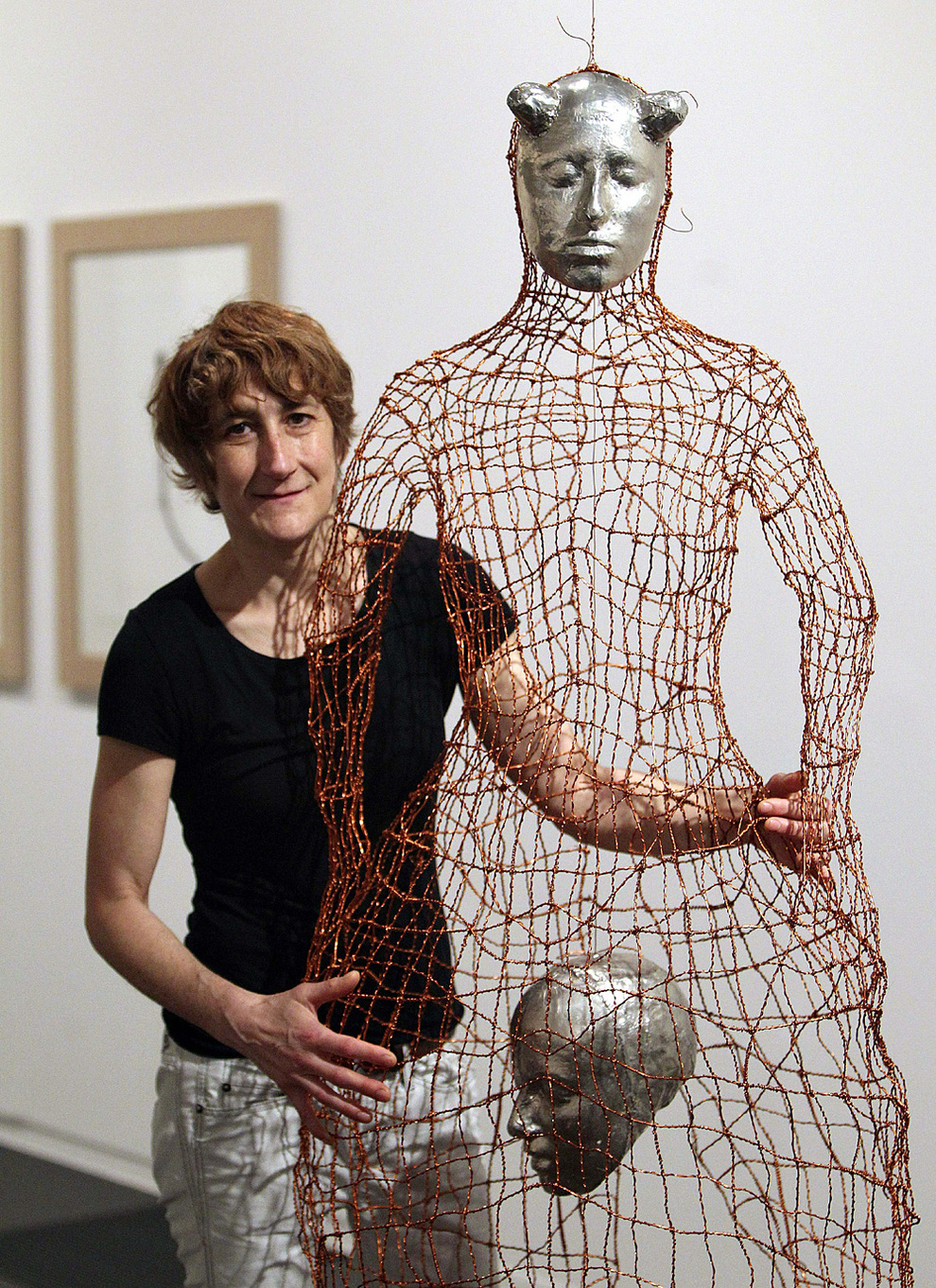 Lee más sobre el artículo Entrelazar, Dora Salazar