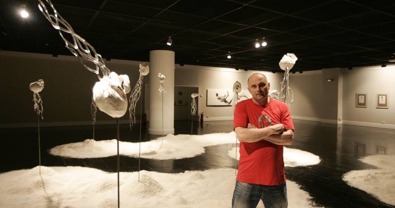 Lee más sobre el artículo Entrevista a Steve Gibson, con motivo de su exposición en CAI Luzán