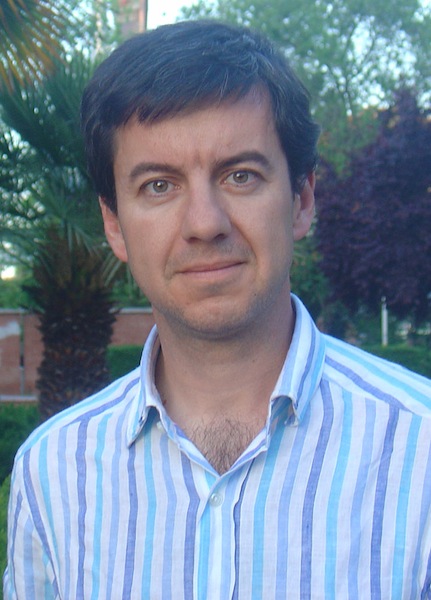 Lee más sobre el artículo Entrevista con Marcos Balfagón, diseñador gráfico y artista multimedia