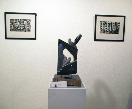 Lee más sobre el artículo Esculturas y linograbados de Débora Quelle. Exposición de Sergio Abraín