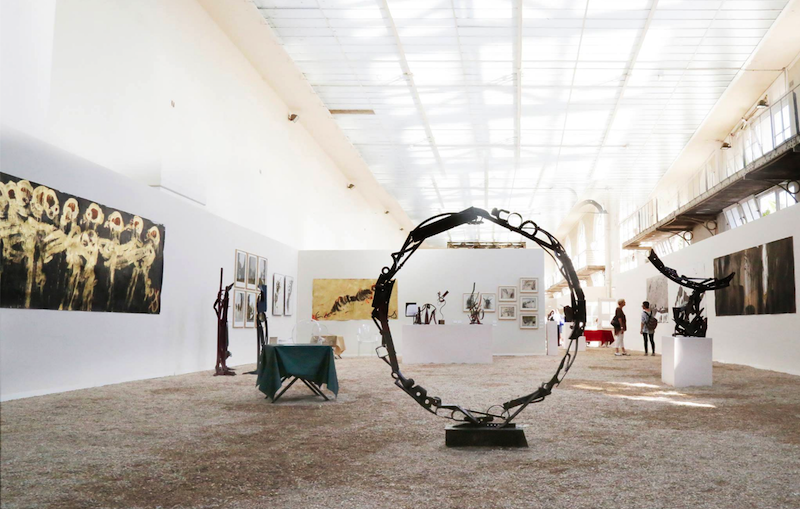 Lee más sobre el artículo La pintora Eva David triunfa en la capital francesa