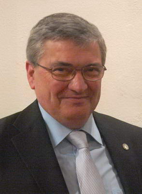 Lee más sobre el artículo Lastanosa y Víctor Banzo: los primeros pasos de Fernando Alvira en la crítica de arte