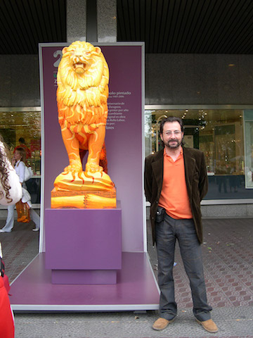 Lee más sobre el artículo Necrológica: Pedro Flores, creador y galerista aragonés