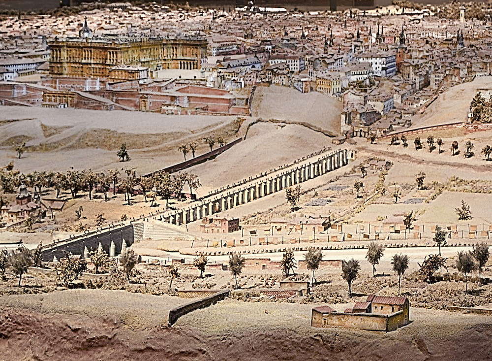 Lee más sobre el artículo El interior de la Quinta del Sordo.