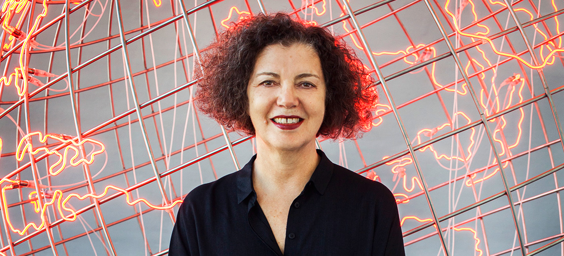 Lee más sobre el artículo La poética del exilio en la obra de Mona Hatoum: recursos y narrativas