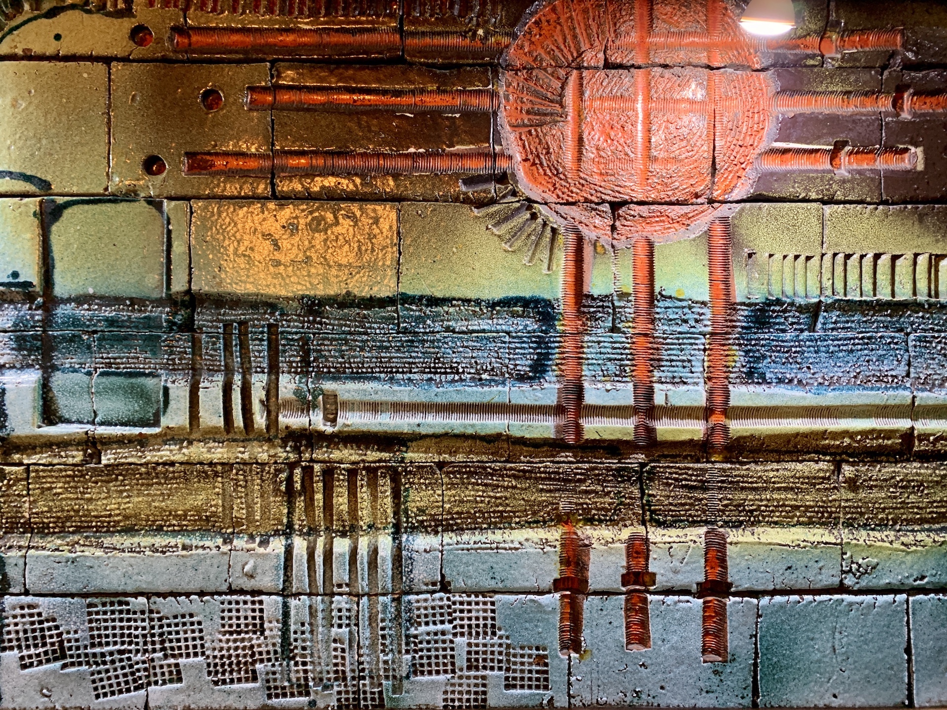 Lee más sobre el artículo La empresa MURESA y su importante contribución al muralismo cerámico de Zaragoza.