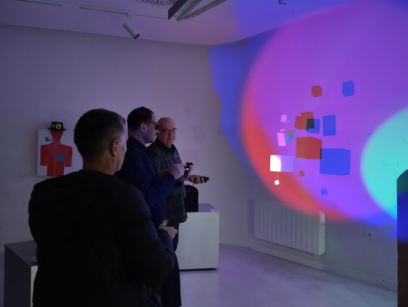 Lee más sobre el artículo Arte y ciencia en la formación de maestros: una exposición didáctico-investigadora